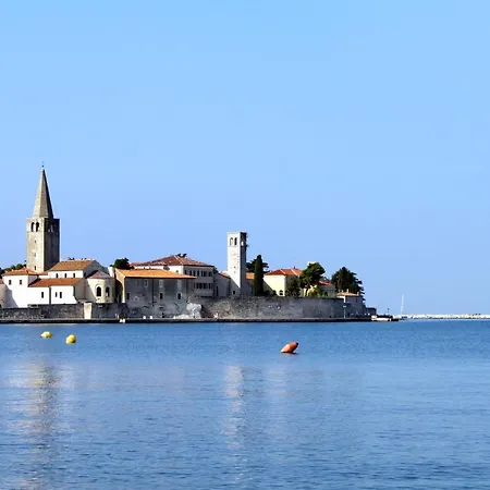 Apartament With A Parking Space - 6922 Poreč