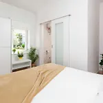 Apartament With Parking Space - 6922 Poreč