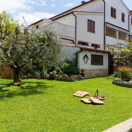 With A Parking Space - 6922 Appartamento