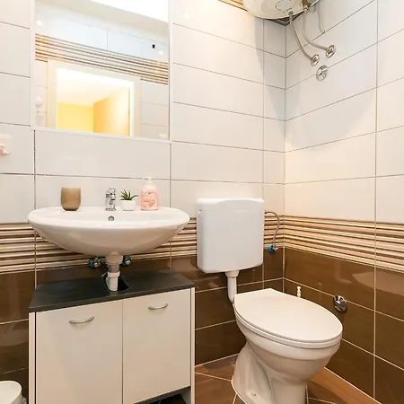 With A Parking Space - 6922 Apartment *