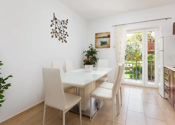 With Parking Space - 6922 Appartement Poreč